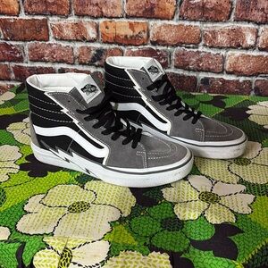 Vans SK8-Hi Bolt sneakers in Pewter 7.5 men’s 9 women’s skate shoes lightening